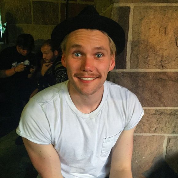 Meet your Posher, Hudson - Picture 1 of 1